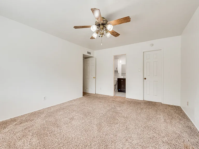 3316A John Muir Ct — Photo 23