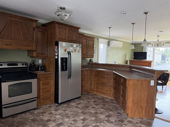 5th image of 26 Payette Street