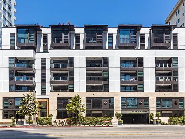 10777 Wilshire Blvd #205 — Photo 32
