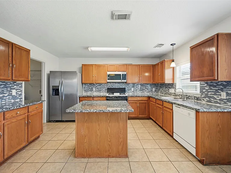 14954 Sugar Sands Dr — Photo 12