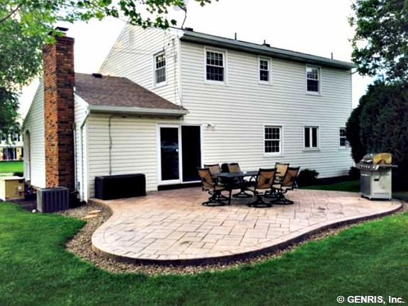3rd image of 182 Pen Creek Dr