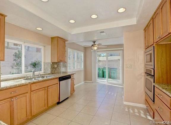 3rd image of 12 Woodland Dr