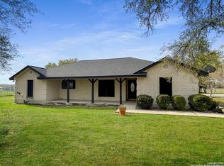 14366 La Vernia Rd, Saint Hedwig, TX 78152