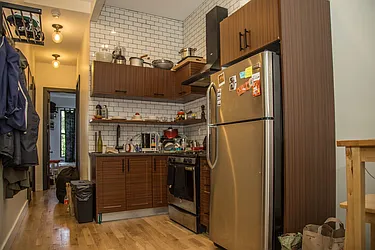 Rented by SCOUTBK.COM