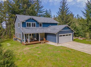 64419 Beaver Loop Rd, North Bend, OR 97459