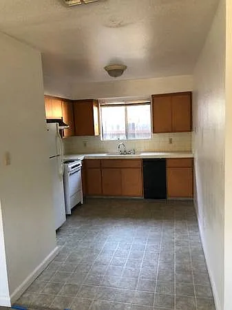 712 Main St #C — Photo 10