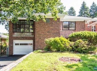 37 Mercer Ave, Englewood Cliffs, NJ 07632