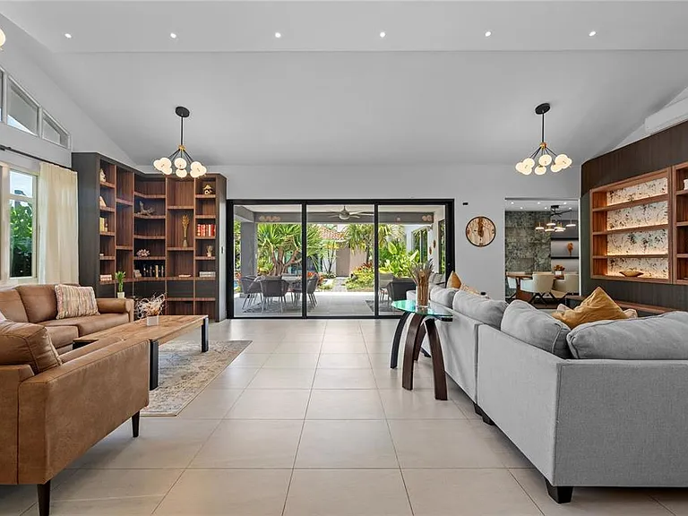 370 Dorado Bch E — Photo 14
