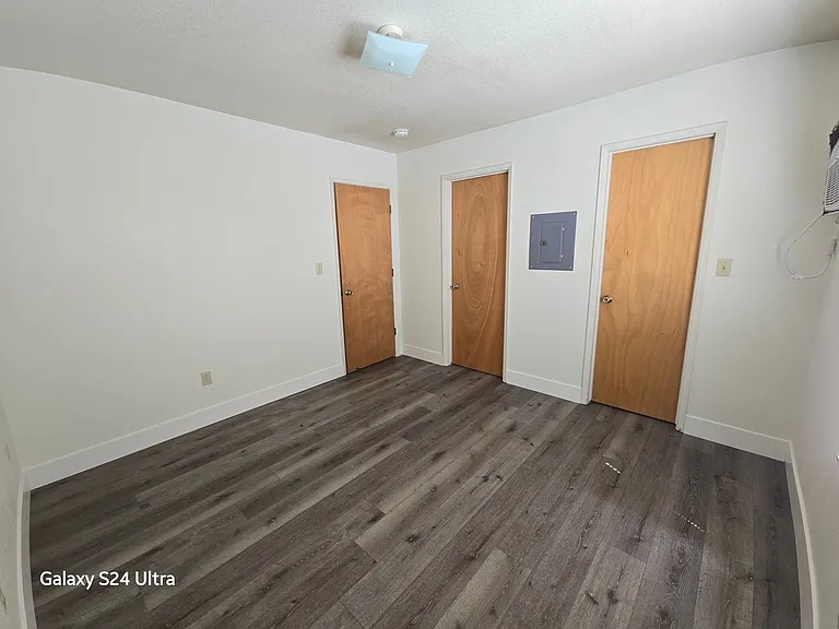 Cedarwood Apartments — Photo 5