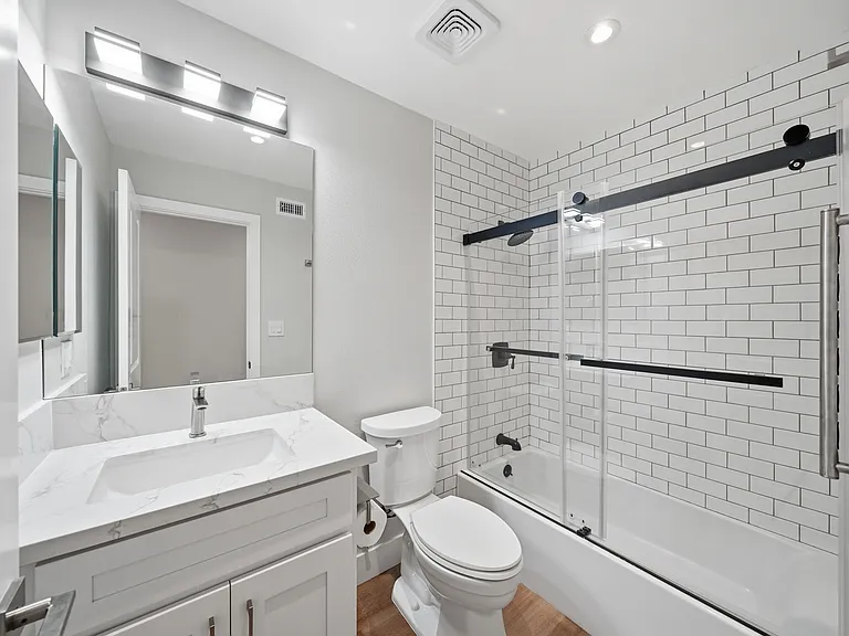 1814 N San Antonio Ave — Photo 21