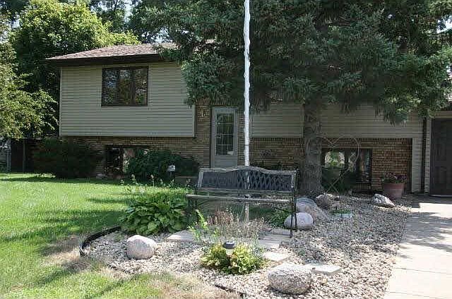 1st image of 825 Meadowwood Drive