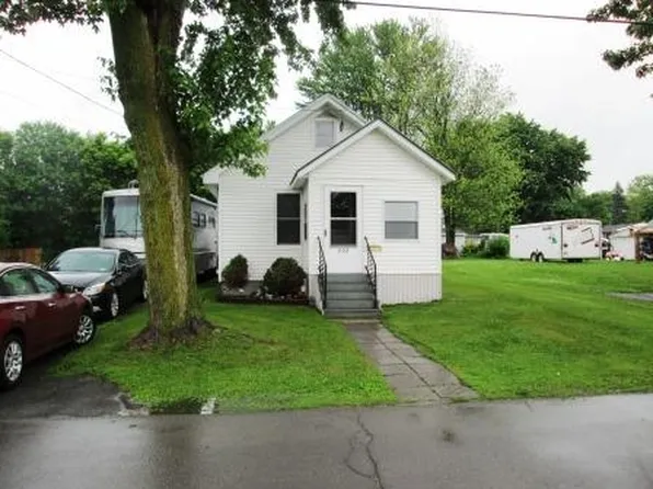 922 Hasbrouck St, Ogdensburg, NY 13669
