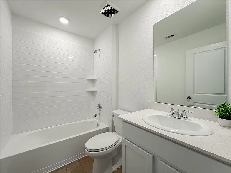 1515 Las Cuevas Dr — Photo 19
