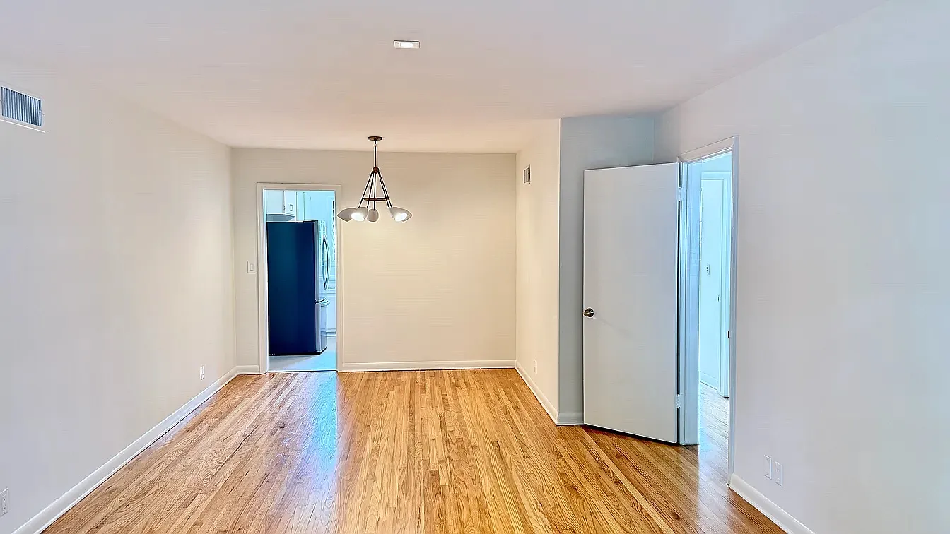 2 bed, 1100 sqft, $3,600 — Photo 4
