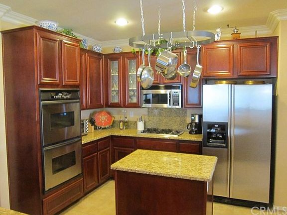 3rd image of 39386 Domaine Michael Dr