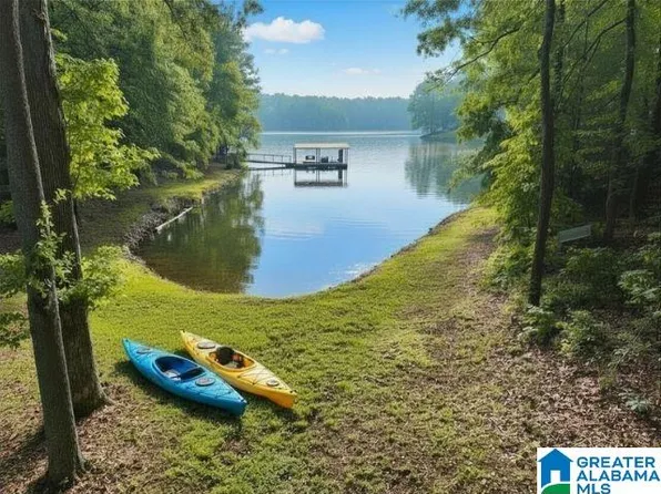 230 Twin Oaks Dr, Wedowee, AL 36278