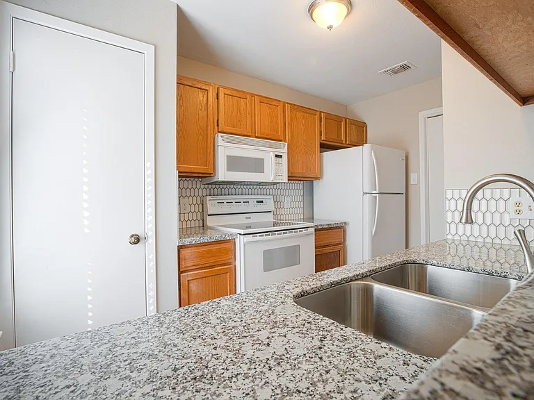 78 Cokeberry Ct — Photo 6