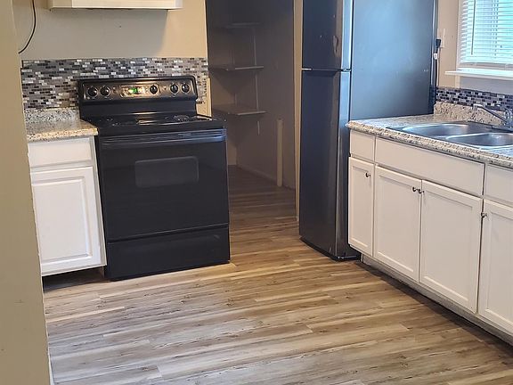 5th image of 1128 W Colorado Ave #15310770