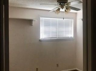 1707 Willow Ln, Euless, TX 76039