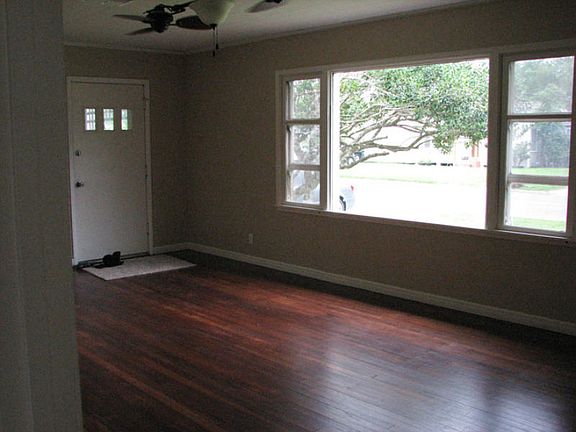 2nd image of 3507 Olsen Dr