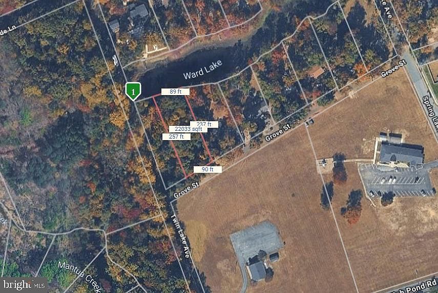 1st image of 7 Twin Lake Ave