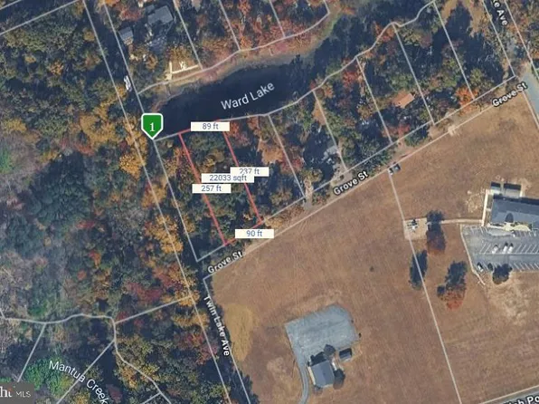 7 Twin Lake Ave, Sewell, NJ 08080