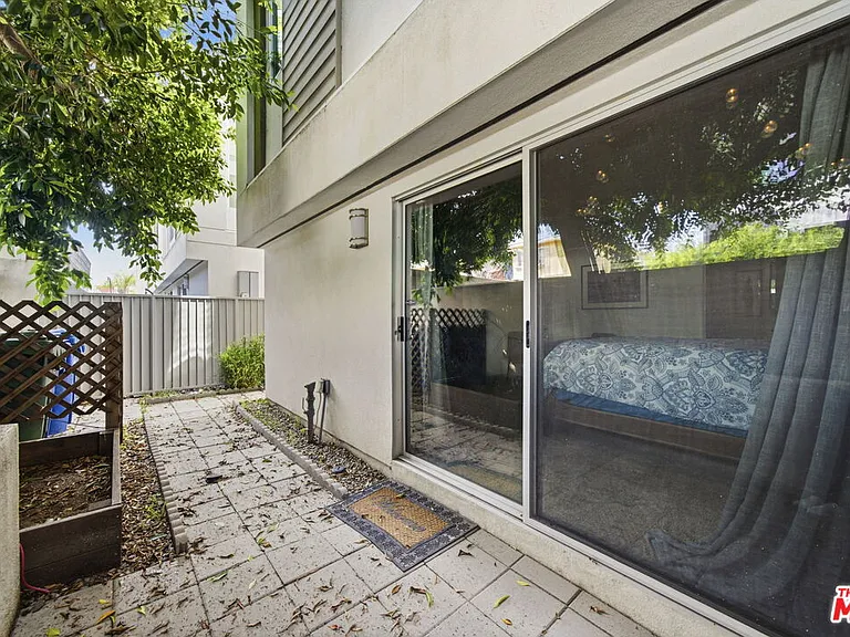 5911 Saturn St — Photo 32