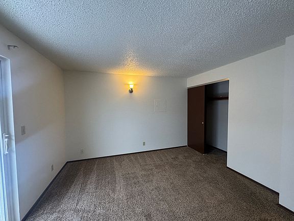 4th image of 1514 Cherry Ave #2