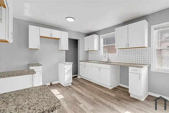 4712 Cadieux Rd — Photo 15