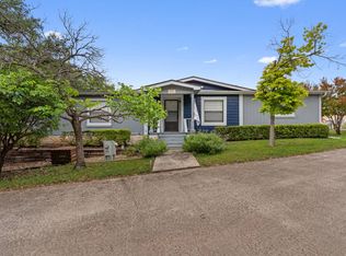 500 Chestnut Oak, Ingram, TX 78025