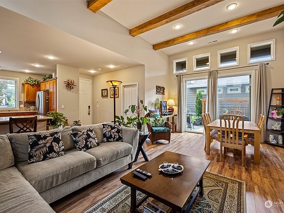 3rd image of 19119 144th Street E