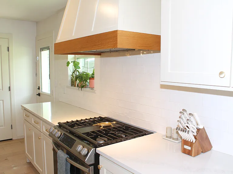 2533 Mark Dr — Photo 11