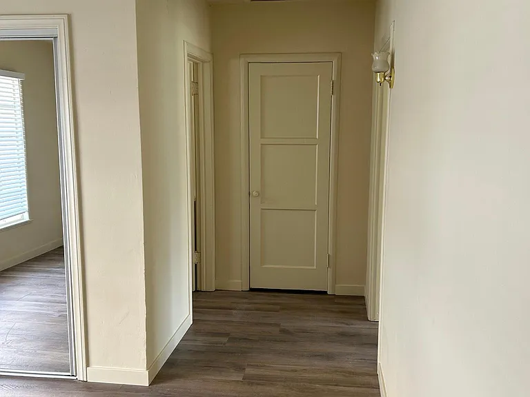 4754 Kraft Ave — Photo 11