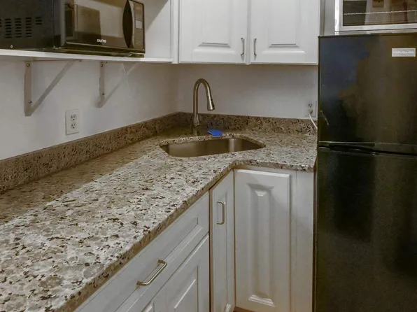 10 Park Avenue image 6 of 13