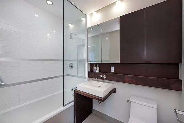 Sold by Nest Seekers International | media 7