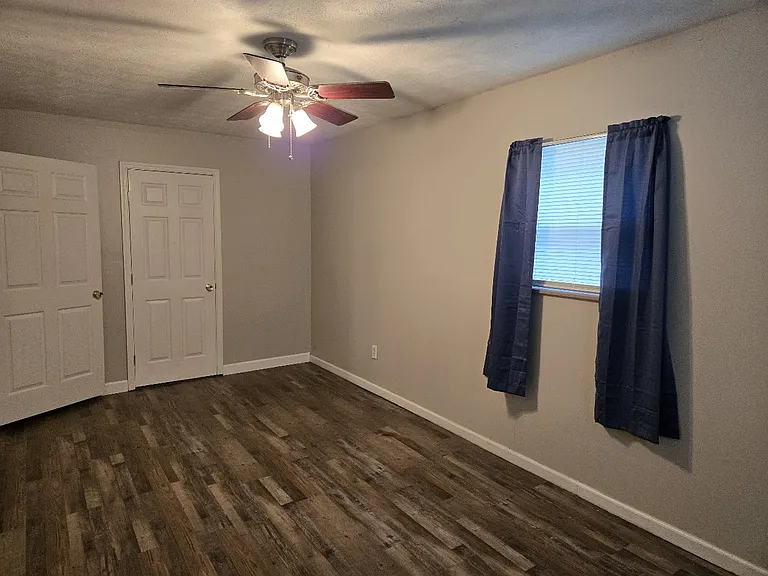 7811 Thompson School Rd — Photo 4