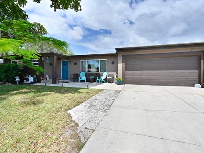 425 San Mateo Drive, Palm Springs, FL, 33461