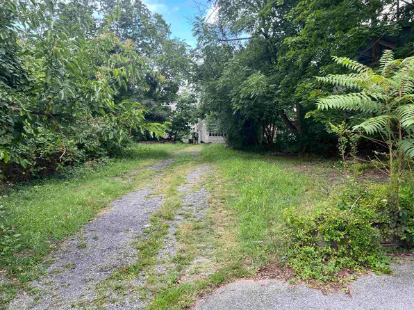 612 Randolph St, Staunton, VA 24401