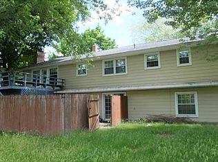 12799 Broadbent Rd, Lansing, MI 48917