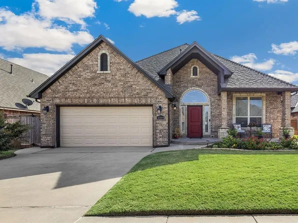 6208 NW 157th St, Edmond, OK 73013