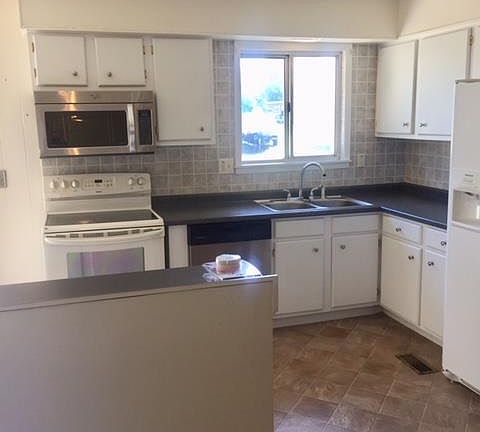 2nd image of 410 Wilkinson Ln