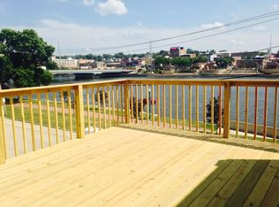 104 N Peoria Ave APT 210, Dixon, IL 61021