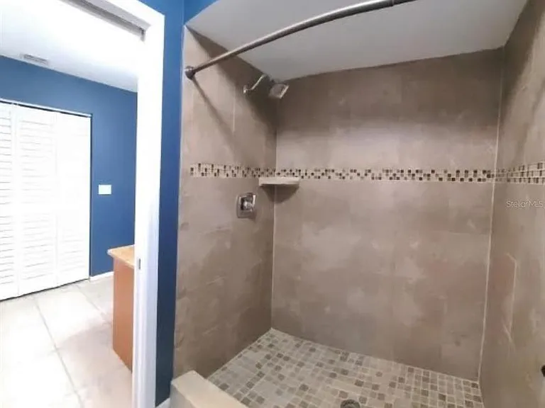 4141 Brentwood Park Cir — Photo 37