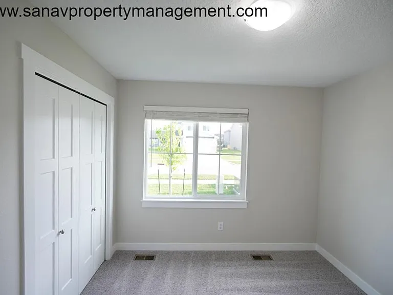 700 SE Mesa Dr — Photo 27