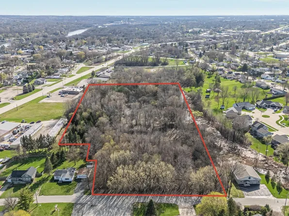 W Ducharme St, Kaukauna, WI 54130