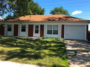 405 Macon Ave, Romeoville, IL 60446