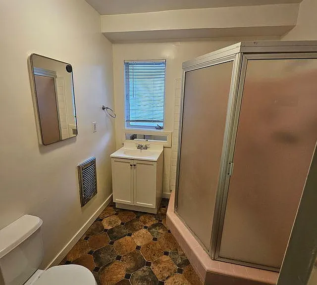 Holiday Manor — Photo 39