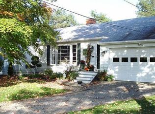 6891 Som Center Rd, Solon, OH 44139