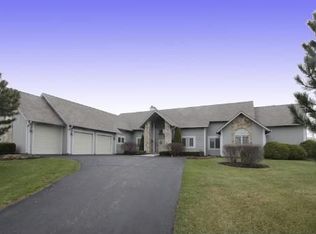 10N783 Newport Ct, Elgin, IL 60124