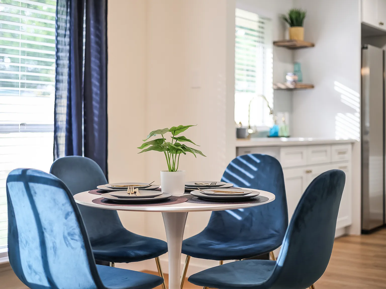 2 bed, $3,500 — Photo 4
